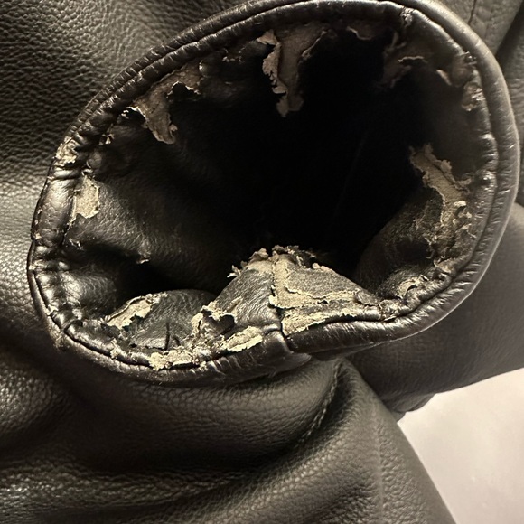 Calvin Klein Men’s black Faux leather faux fur grey jacket size Medium - Picture 10 of 15